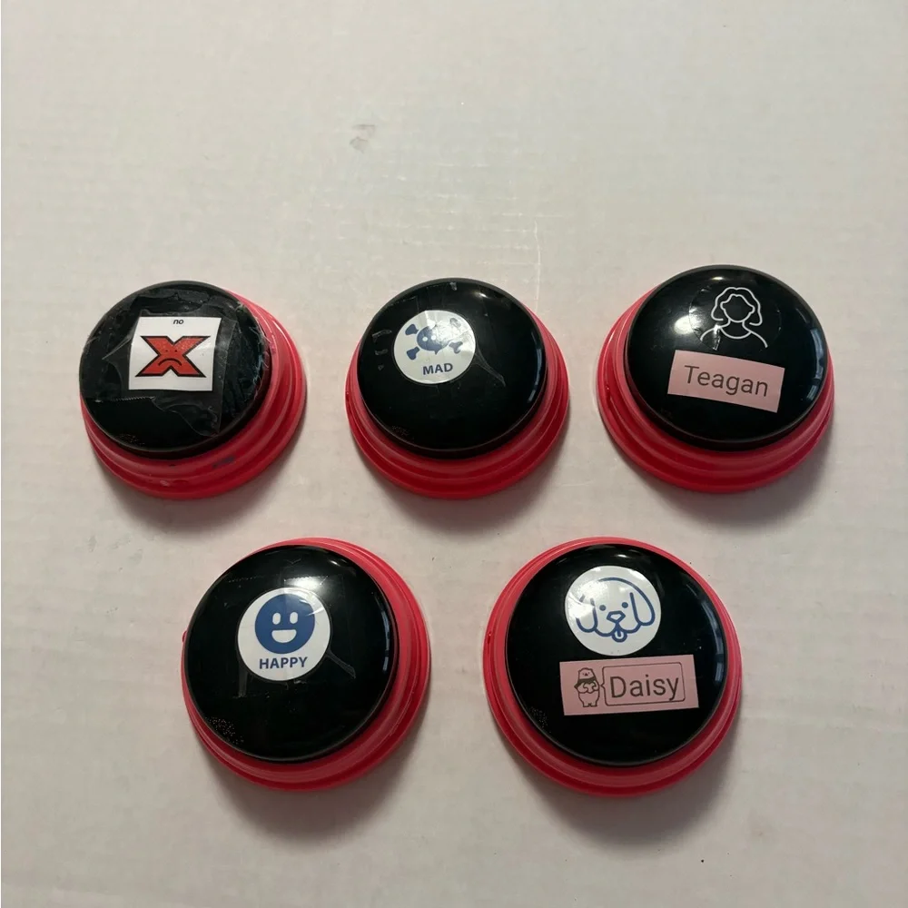 Learning resources hunger for words 5 pink buttons